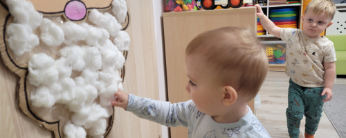 Broda Mikołaja-wyklejanka-praca wspólna