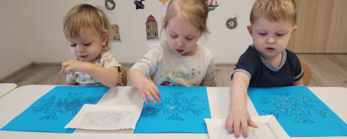 Śnieżynki - praca plastyczna